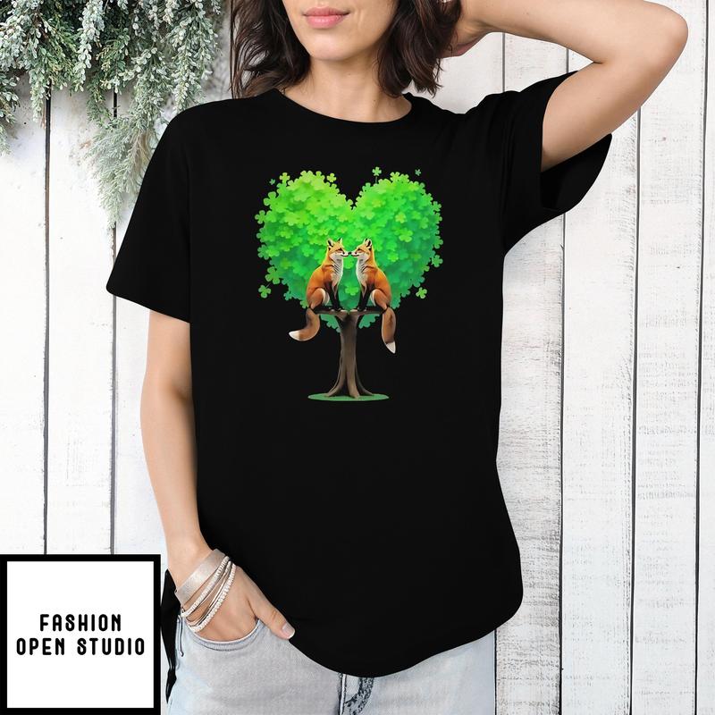 Fox Love St Patrick’s Day Heart Shaped Tree T-shirt