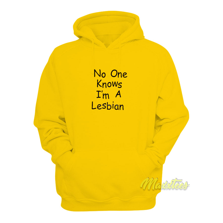 Knows I'm A Lesbian' Essential Hoodie