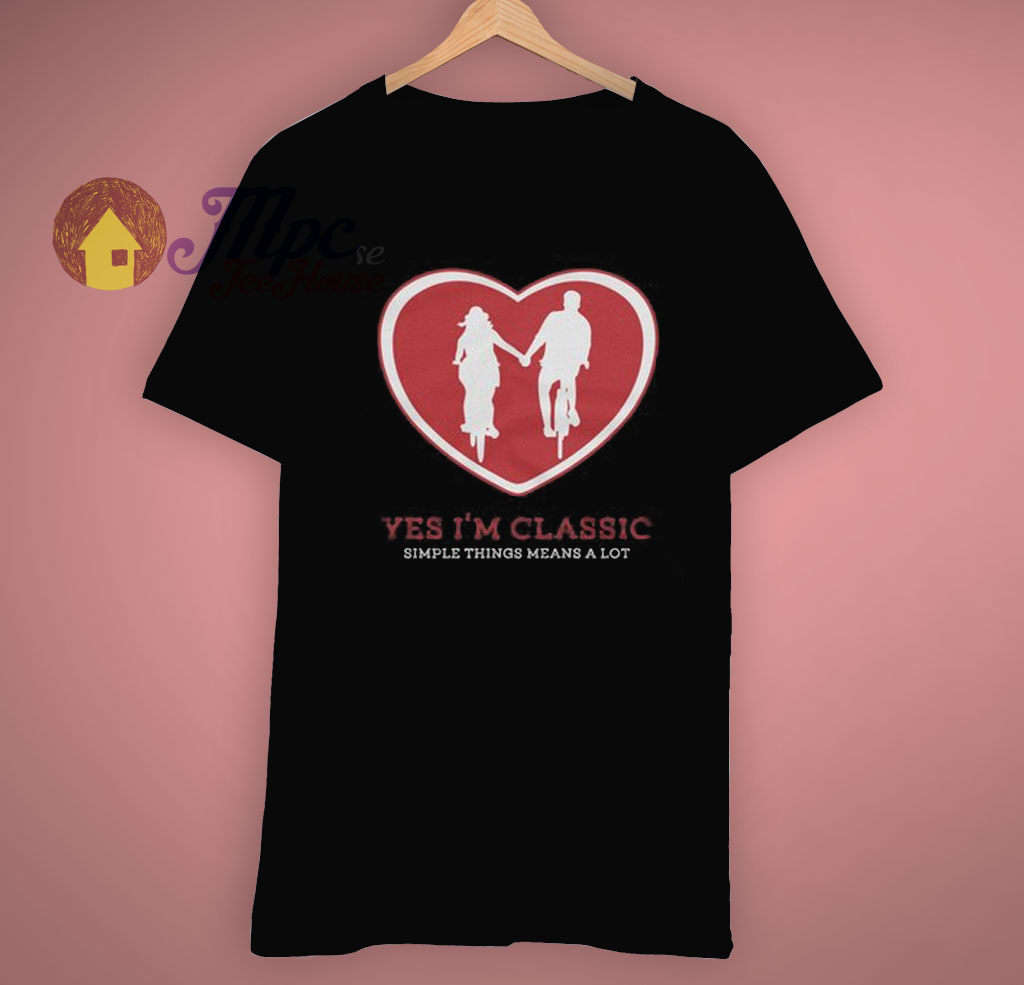 Simple Short Love Things Yes I'm Classic T Shirt
