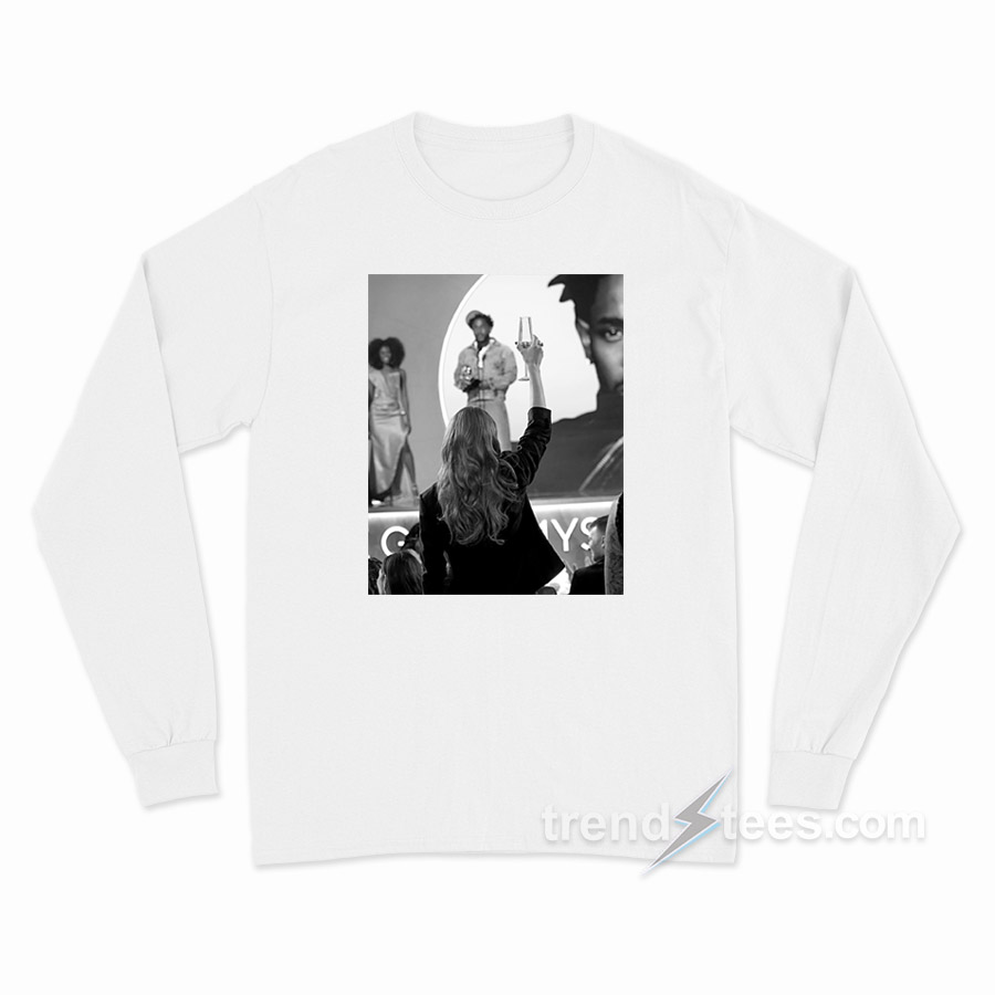 Swift Celebrates Lamar's Grammy Win Photo Long Sleeve Shirt